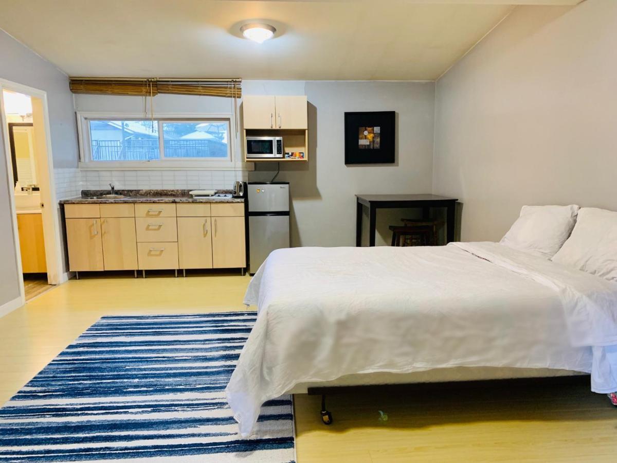 Whole Suite To Yourself At Coquitlam Centre! Port Coquitlam Exterior foto